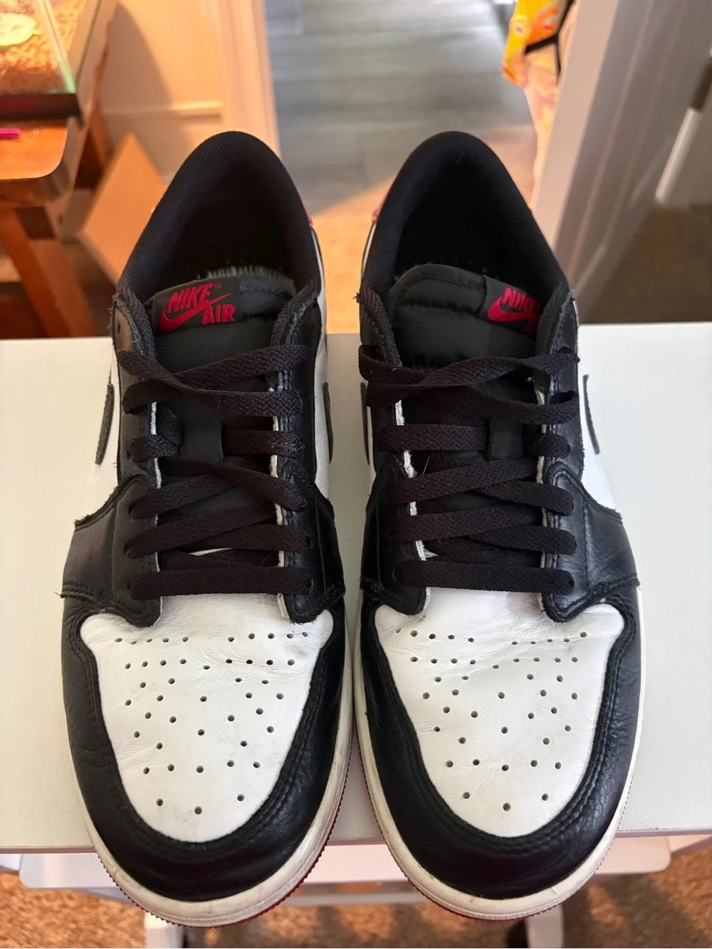 Jordan 1 Low Black Toe